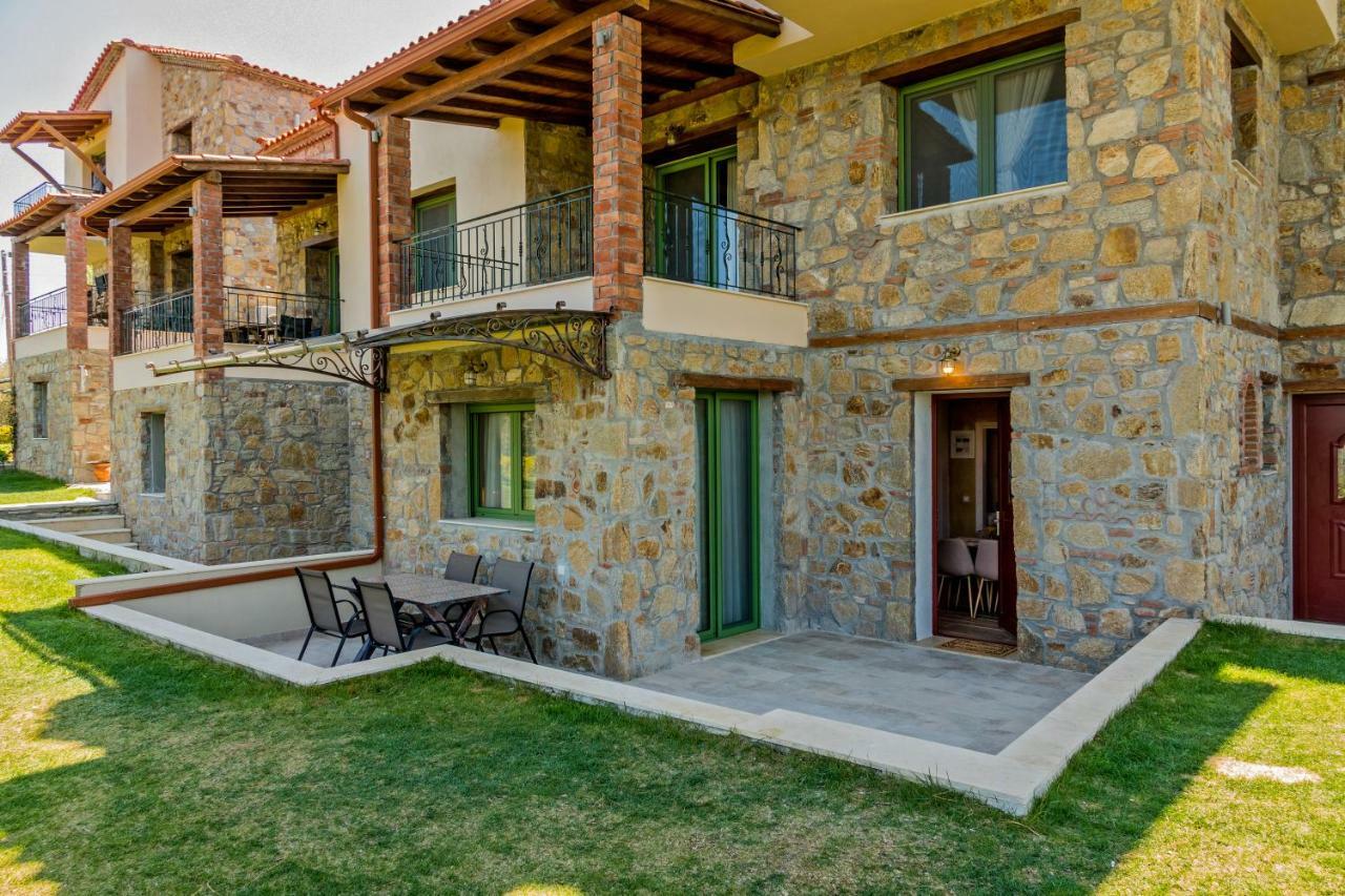 Mediterraneo Luxury Suites Halkidiki Vourvourou Exterior photo